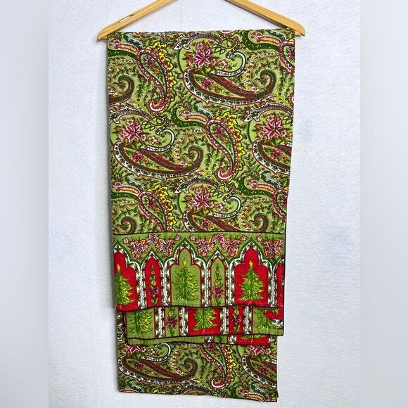 April Cornell Christmas Tree Festive Green/Red Paisley Cotton Tablecloth 57x114 - Picture 4 of 10